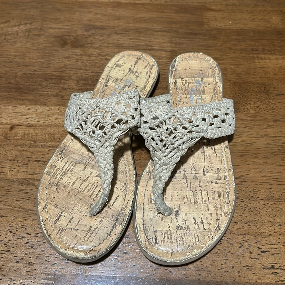 Cupcake couture girls sandals size 4
